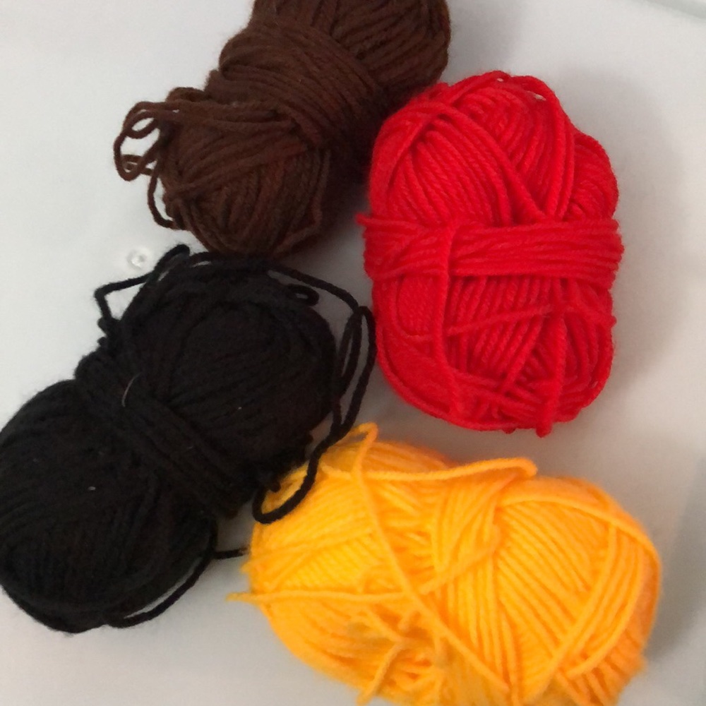 Acrylic yarn